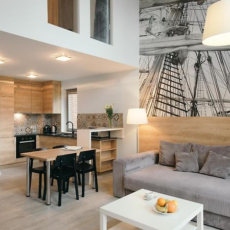 Apartamenty Sun & Snow Szafarnia Waterlane Gdańsk Exteriör bild