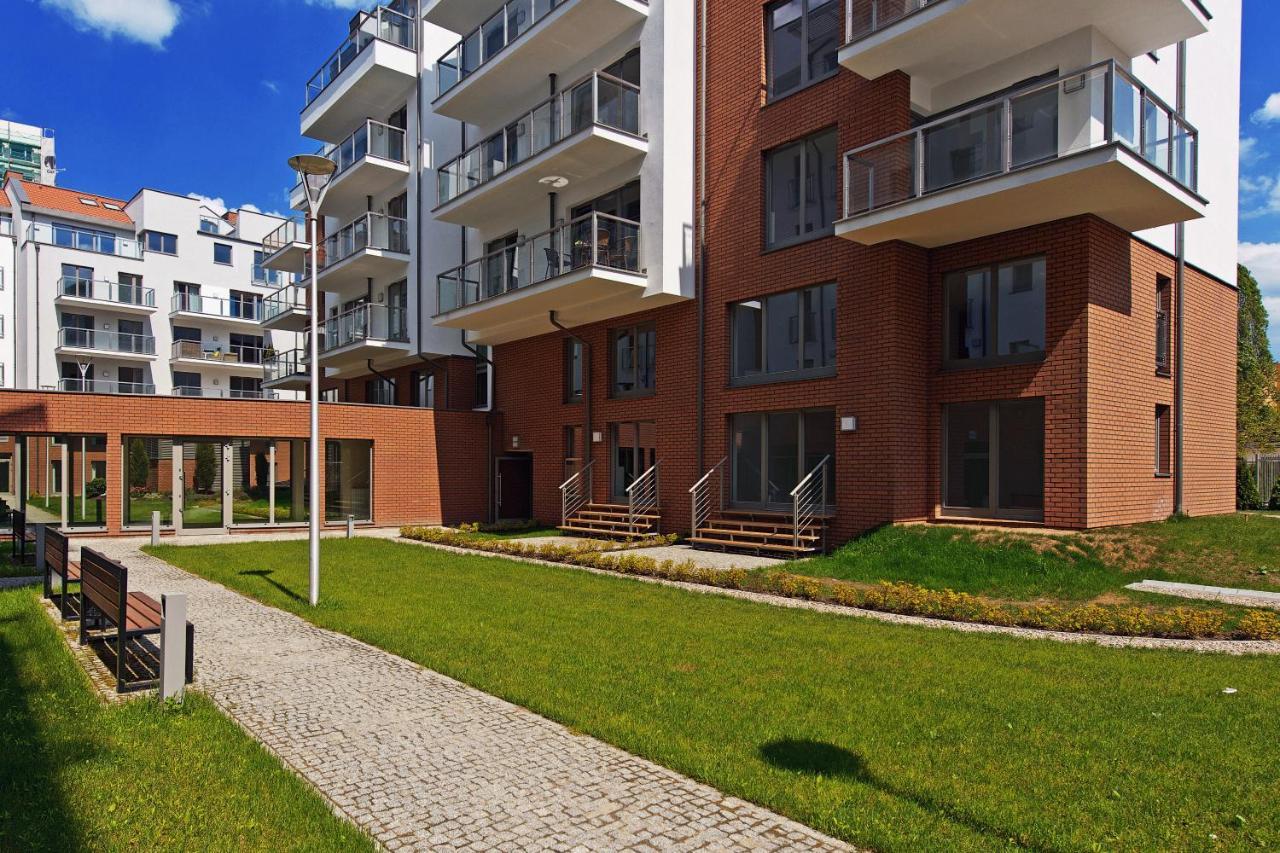 Apartamenty Sun & Snow Szafarnia Waterlane Gdańsk Exteriör bild